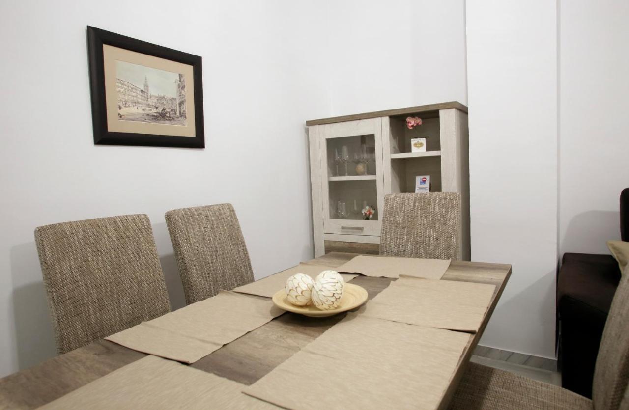 Santa Ana Donkey Appartement Sevilla